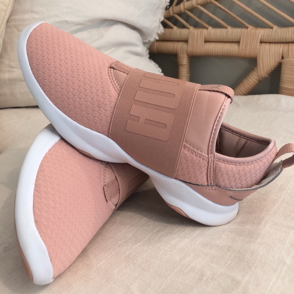 Puma Sneakers